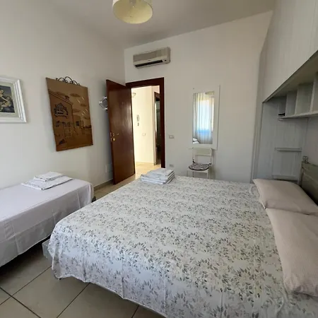 Apartment Massilor