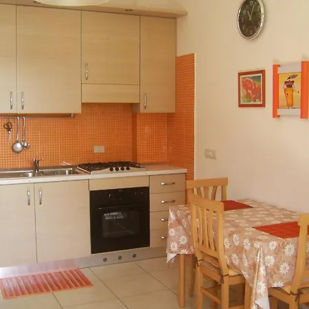 Apartment Massilor *